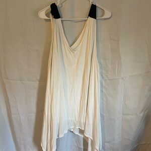 Elegant White Sleeveless Top
